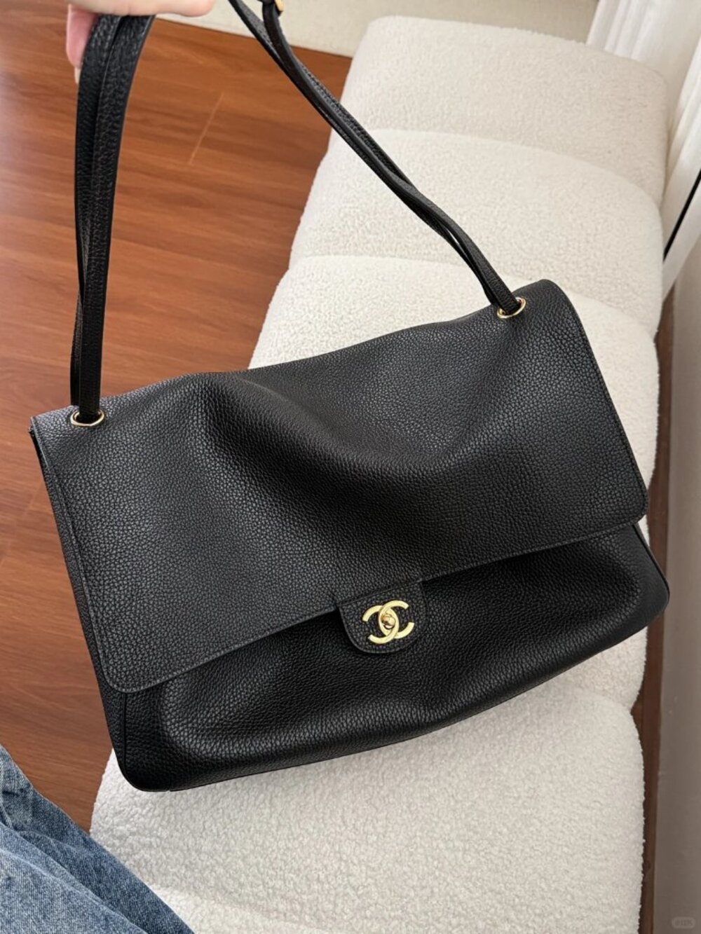 Classic CHANEL Bags: A Stylish and Versatile Choice for Elegance